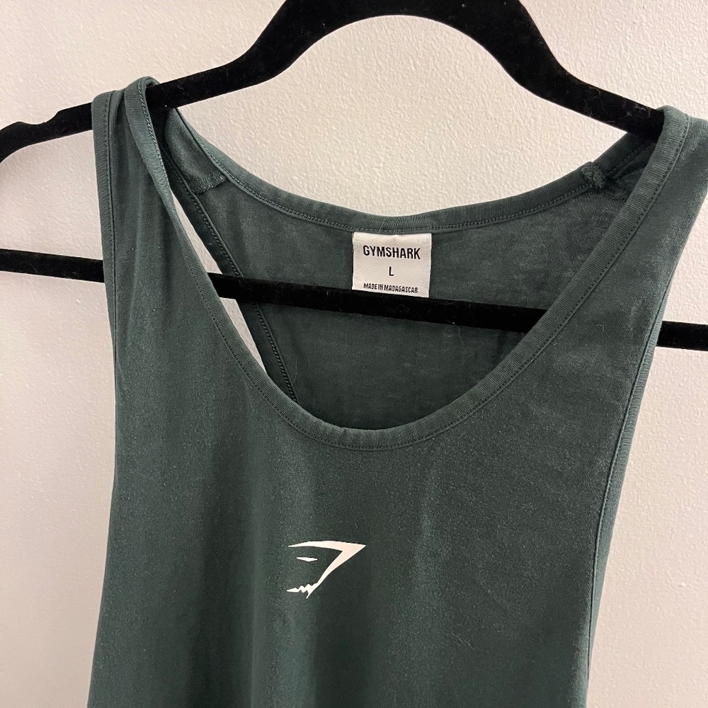 Athletic tank top